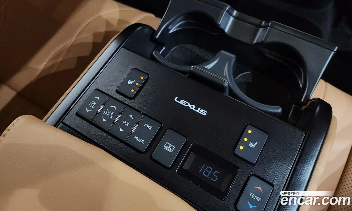 Lexus ES 2024 2.5 автомат (гидро), фото 32