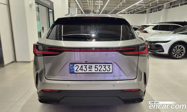 Lexus NX 2025 2.5 автомат (вариатор), миниатюра 4