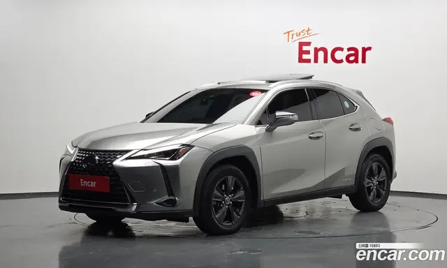 Lexus UX, 2020, 57 353 км Lexus UX, 2020, 57 353 км