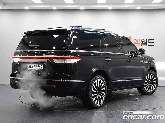 Lincoln Navigator 2023 3.5 автомат (гидро), миниатюра 4 Lincoln Navigator 2023 3.5 автомат (гидро), миниатюра 4