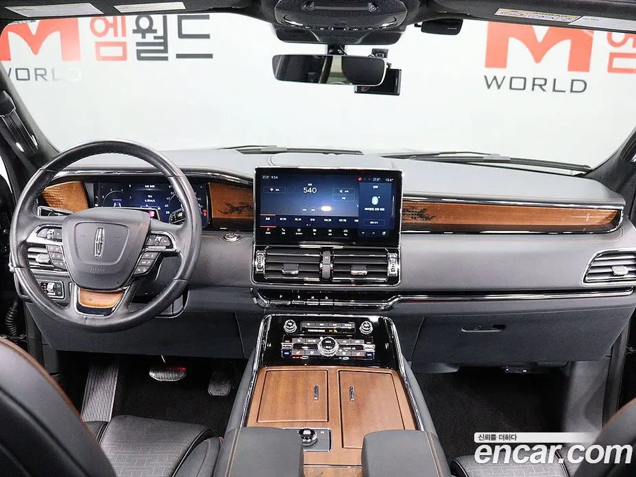 Lincoln Navigator 2023 3.5 автомат (гидро), фото 7 Lincoln Navigator 2023 3.5 автомат (гидро), фото 7