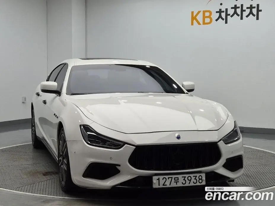 Maserati Ghibli 2016 3.0 автомат (гидро), фото 2 Maserati Ghibli 2016 3.0 автомат (гидро), фото 2
