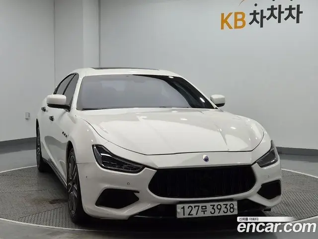 Maserati Ghibli 2016 3.0 автомат (гидро), миниатюра 2 Maserati Ghibli 2016 3.0 автомат (гидро), миниатюра 2