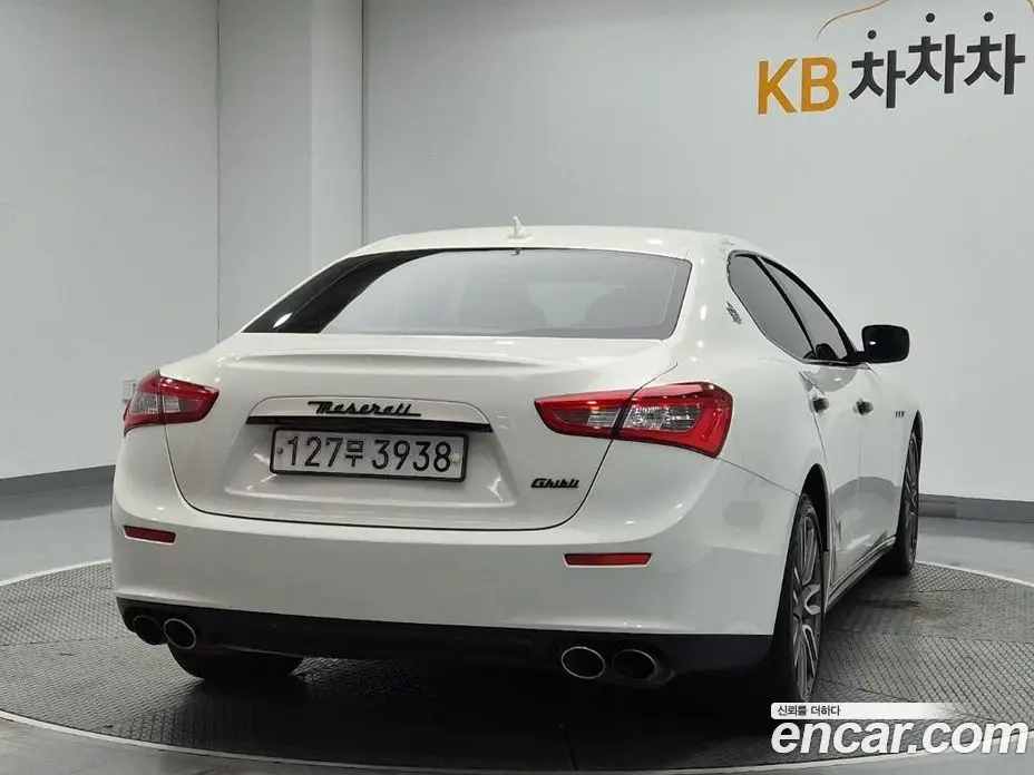 Maserati Ghibli 2016 3.0 автомат (гидро), фото 4 Maserati Ghibli 2016 3.0 автомат (гидро), фото 4