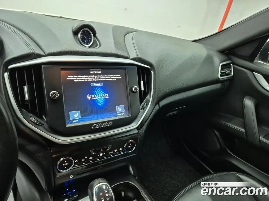 Maserati Ghibli 2016 3.0 автомат (гидро), фото 9 Maserati Ghibli 2016 3.0 автомат (гидро), фото 9