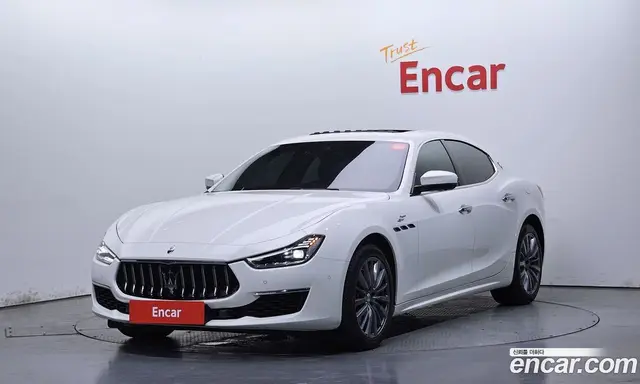 Maserati Ghibli 2022 2.0 автомат (гидро), миниатюра 1 Maserati Ghibli 2022 2.0 автомат (гидро), миниатюра 1