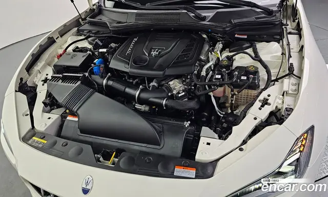 Maserati Ghibli 2022 2.0 автомат (гидро), миниатюра 6 Maserati Ghibli 2022 2.0 автомат (гидро), миниатюра 6