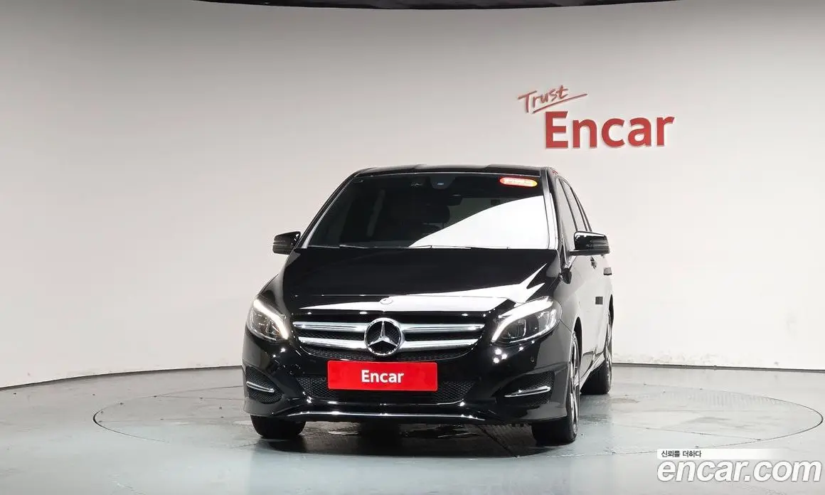 Mercedes-Benz B-Class 2018 2.0 автомат (гидро), фото 2 Mercedes-Benz B-Class 2018 2.0 автомат (гидро), фото 2