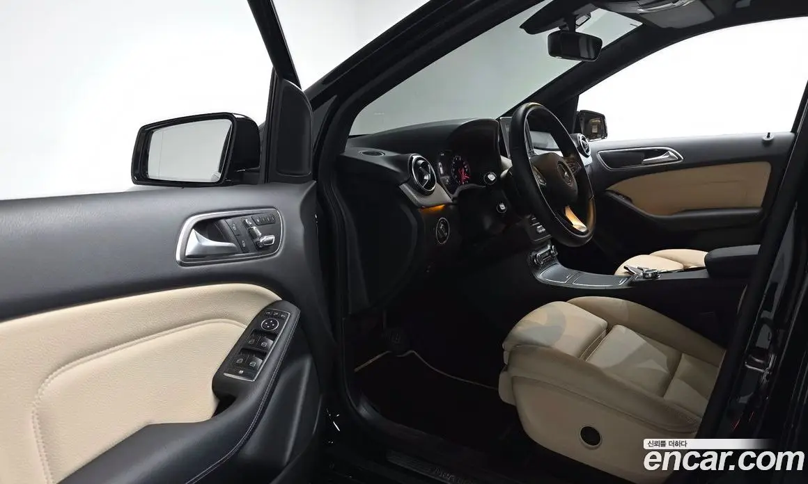 Mercedes-Benz B-Class 2018 2.0 автомат (гидро), фото 12 Mercedes-Benz B-Class 2018 2.0 автомат (гидро), фото 12