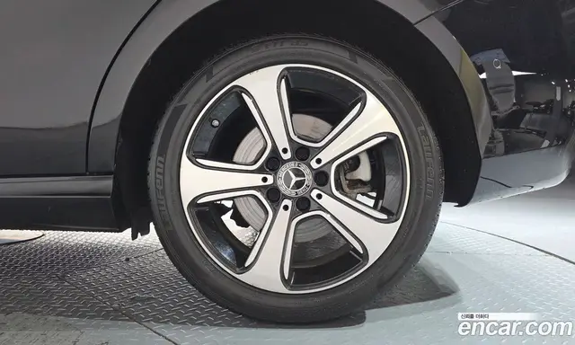 Mercedes-Benz B-Class 2018 2.0 автомат (гидро), миниатюра 6 Mercedes-Benz B-Class 2018 2.0 автомат (гидро), миниатюра 6