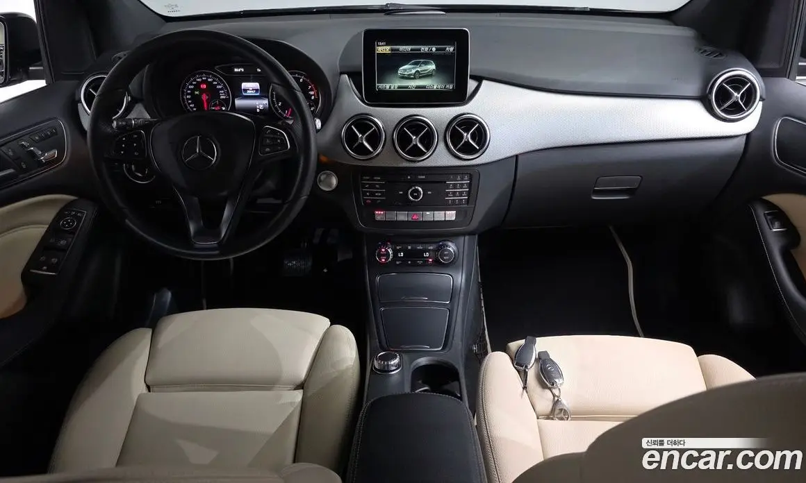 Mercedes-Benz B-Class 2018 2.0 автомат (гидро), фото 9 Mercedes-Benz B-Class 2018 2.0 автомат (гидро), фото 9