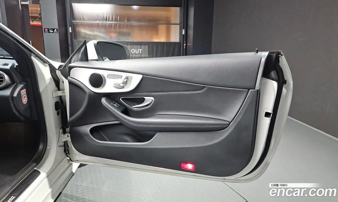 Mercedes-Benz C-Class 2018 2.0 автомат (гидро), фото 15 Mercedes-Benz C-Class 2018 2.0 автомат (гидро), фото 15