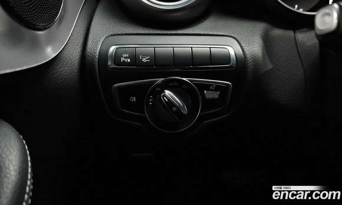 Mercedes-Benz C-Class 2018 2.0 автомат (гидро), фото 28 Mercedes-Benz C-Class 2018 2.0 автомат (гидро), фото 28