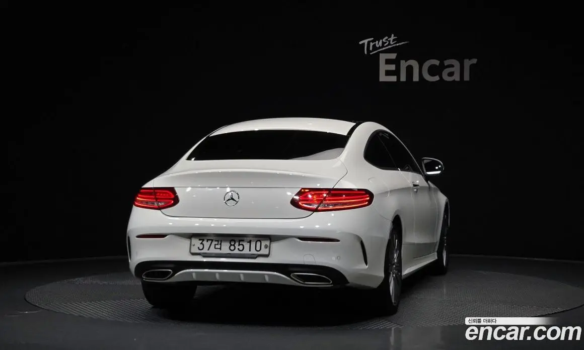 Mercedes-Benz C-Class 2018 2.0 автомат (гидро), фото 4 Mercedes-Benz C-Class 2018 2.0 автомат (гидро), фото 4
