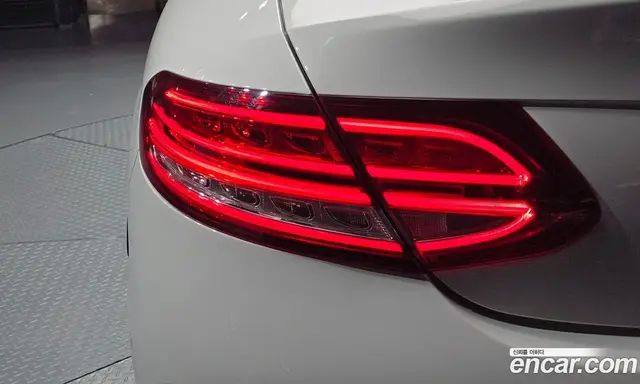 Mercedes-Benz C-Class 2018 2.0 автомат (гидро), миниатюра 9 Mercedes-Benz C-Class 2018 2.0 автомат (гидро), миниатюра 9