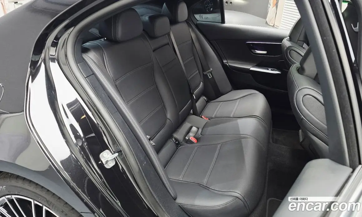 Mercedes-Benz C-Class 2023 2.0 автомат (гидро), фото 25