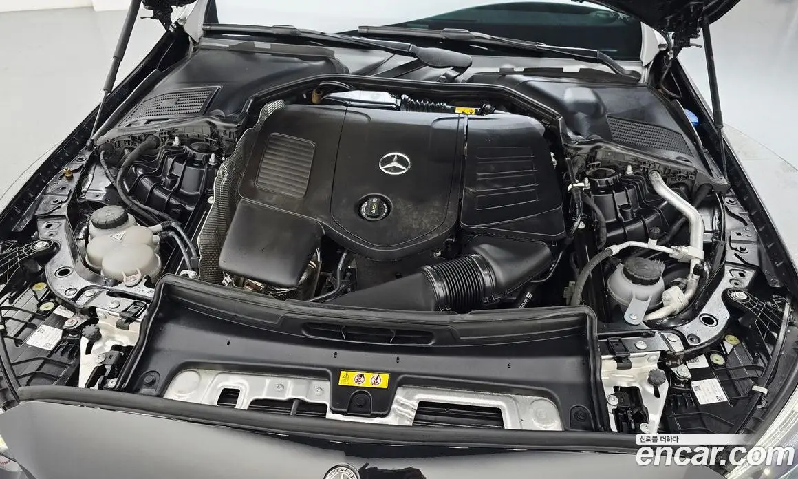 Mercedes-Benz C-Class 2023 2.0 автомат (гидро), фото 6