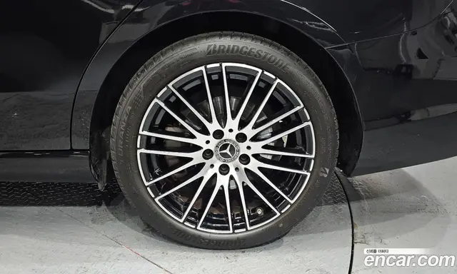 Mercedes-Benz C-Class 2023 2.0 автомат (гидро), миниатюра 7