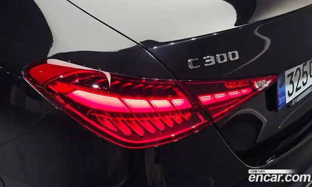 Mercedes-Benz C-Class 2023 2.0 автомат (гидро), миниатюра 9