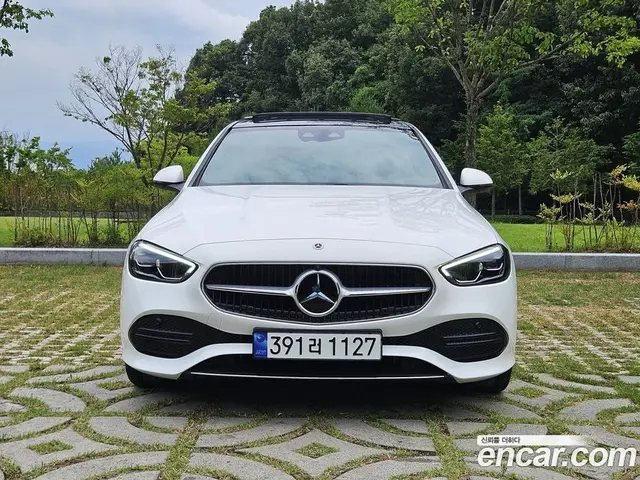 Mercedes-Benz C-Class 2024 2.0 автомат (гидро), миниатюра 4 Mercedes-Benz C-Class 2024 2.0 автомат (гидро), миниатюра 4