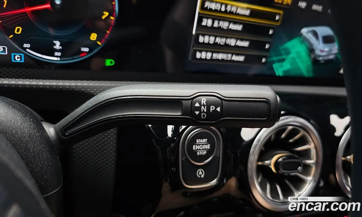 Mercedes-Benz CLA-Class 2023 2.0 автомат (гидро), фото 12