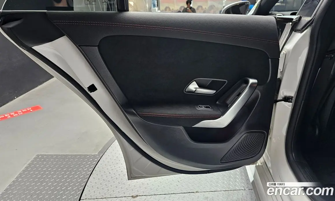 Mercedes-Benz CLA-Class 2023 2.0 автомат (гидро), фото 15