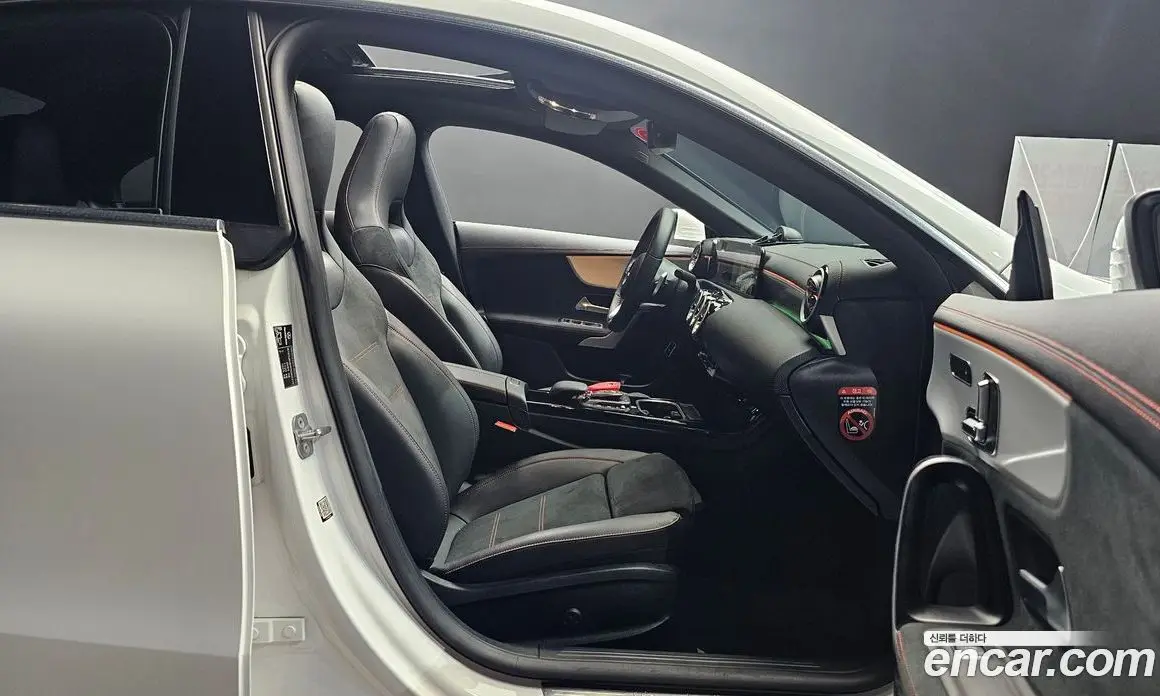 Mercedes-Benz CLA-Class 2023 2.0 автомат (гидро), фото 16