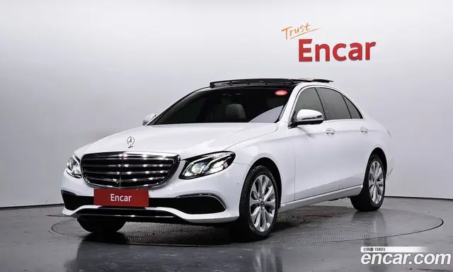 Mercedes-Benz E-Class, 2017, 77 089 км
