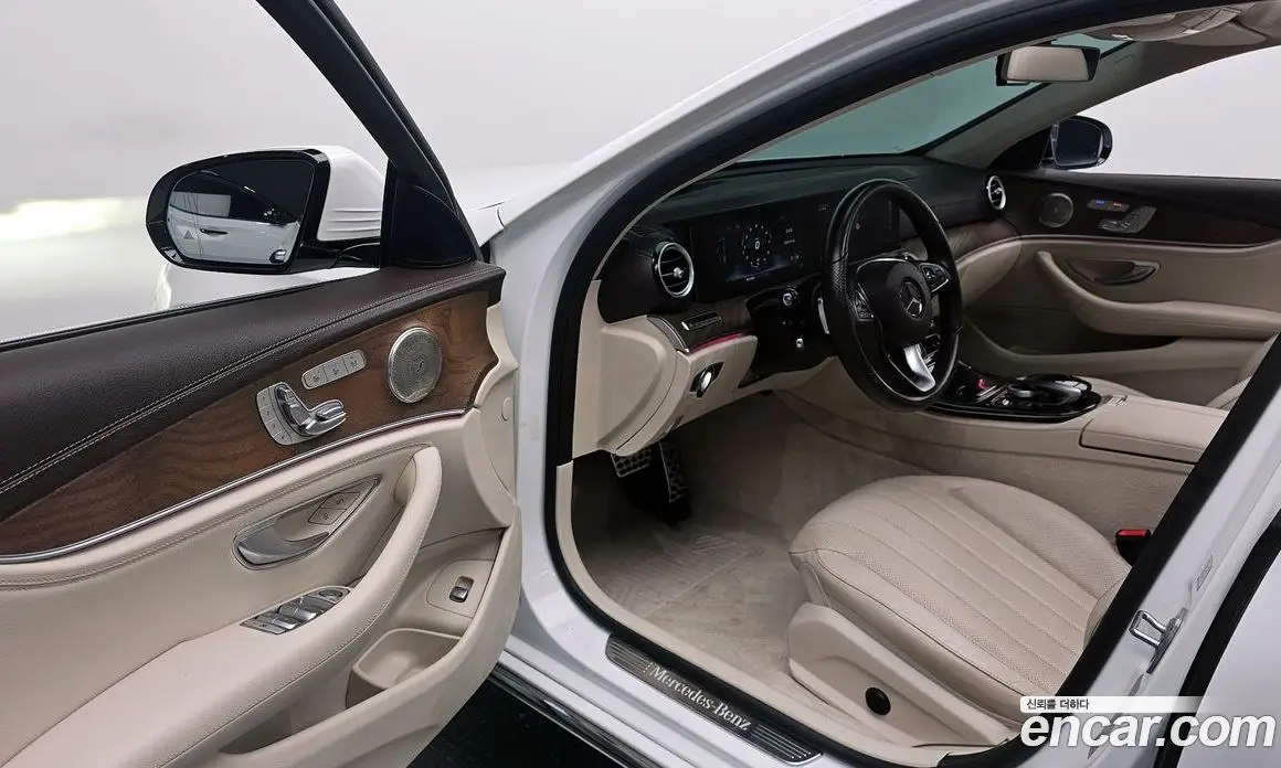 Mercedes-Benz E-Class 2017 2.0 автомат (гидро), фото 11
