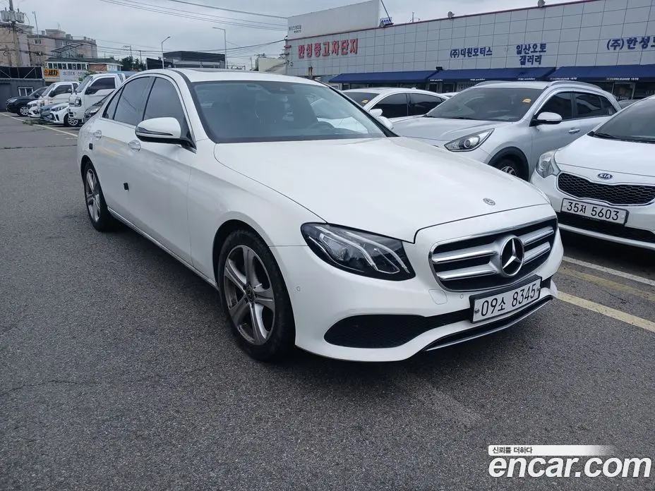 Mercedes-Benz E-Class 2017 2.0 автомат (гидро), фото 2 Mercedes-Benz E-Class 2017 2.0 автомат (гидро), фото 2