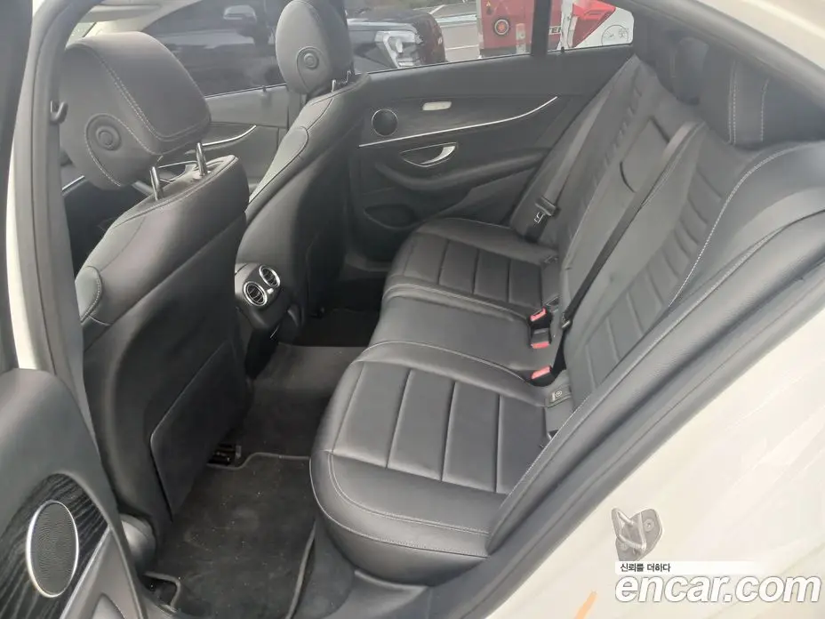 Mercedes-Benz E-Class 2017 2.0 автомат (гидро), фото 13 Mercedes-Benz E-Class 2017 2.0 автомат (гидро), фото 13