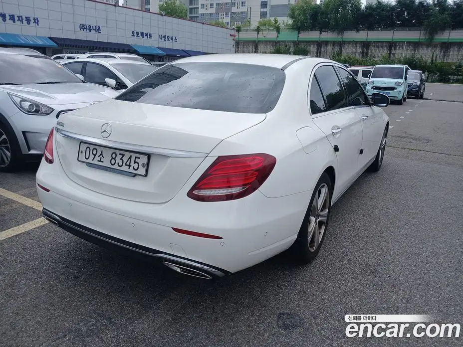 Mercedes-Benz E-Class 2017 2.0 автомат (гидро), фото 3 Mercedes-Benz E-Class 2017 2.0 автомат (гидро), фото 3