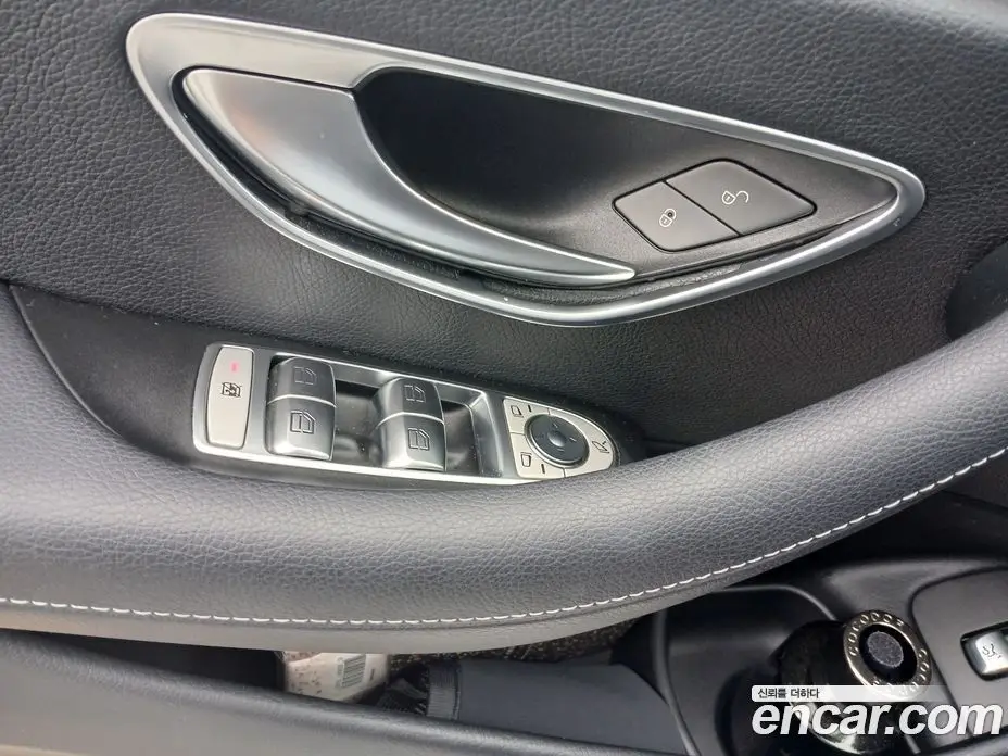 Mercedes-Benz E-Class 2017 2.0 автомат (гидро), фото 10 Mercedes-Benz E-Class 2017 2.0 автомат (гидро), фото 10