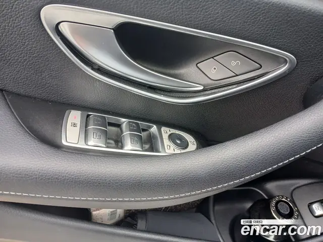 Mercedes-Benz E-Class 2017 2.0 автомат (гидро), миниатюра 10 Mercedes-Benz E-Class 2017 2.0 автомат (гидро), миниатюра 10