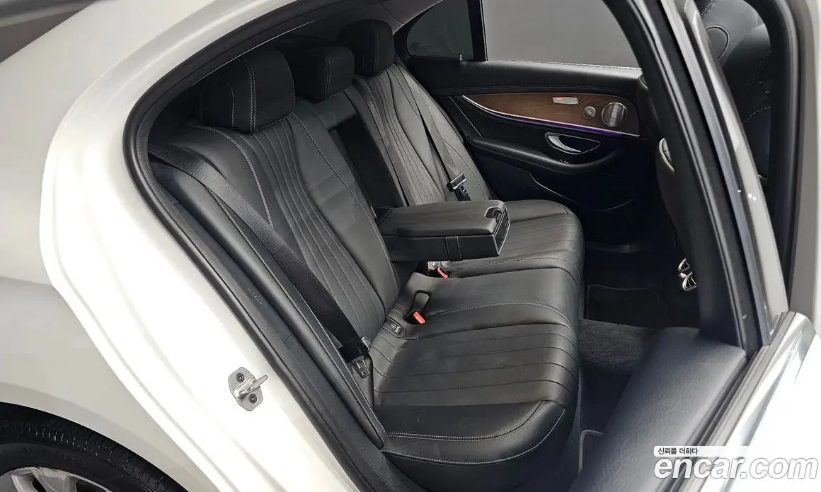 Mercedes-Benz E-Class 2019 2.0 автомат (гидро), фото 16 Mercedes-Benz E-Class 2019 2.0 автомат (гидро), фото 16