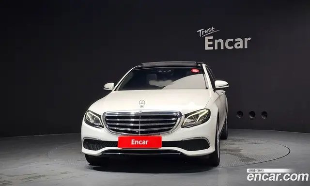 Mercedes-Benz E-Class 2019 2.0 автомат (гидро), миниатюра 3 Mercedes-Benz E-Class 2019 2.0 автомат (гидро), миниатюра 3
