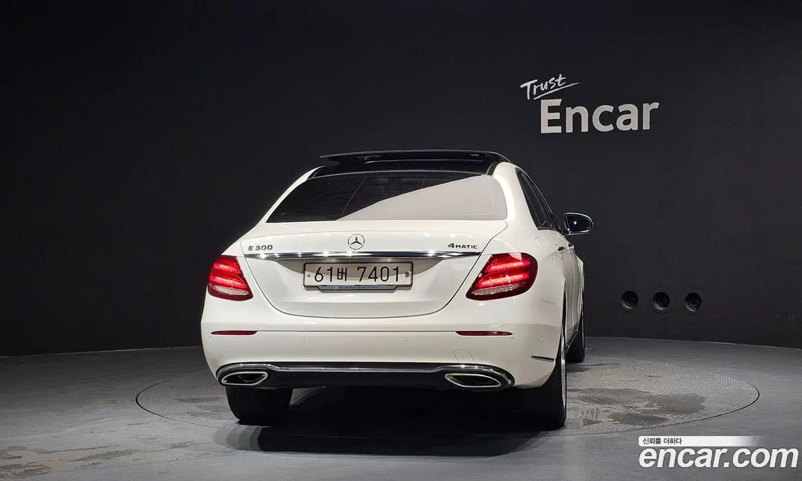 Mercedes-Benz E-Class 2019 2.0 автомат (гидро), фото 4 Mercedes-Benz E-Class 2019 2.0 автомат (гидро), фото 4