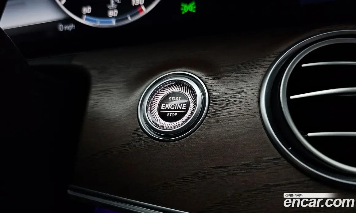 Mercedes-Benz E-Class 2019 2.0 автомат (гидро), фото 33 Mercedes-Benz E-Class 2019 2.0 автомат (гидро), фото 33