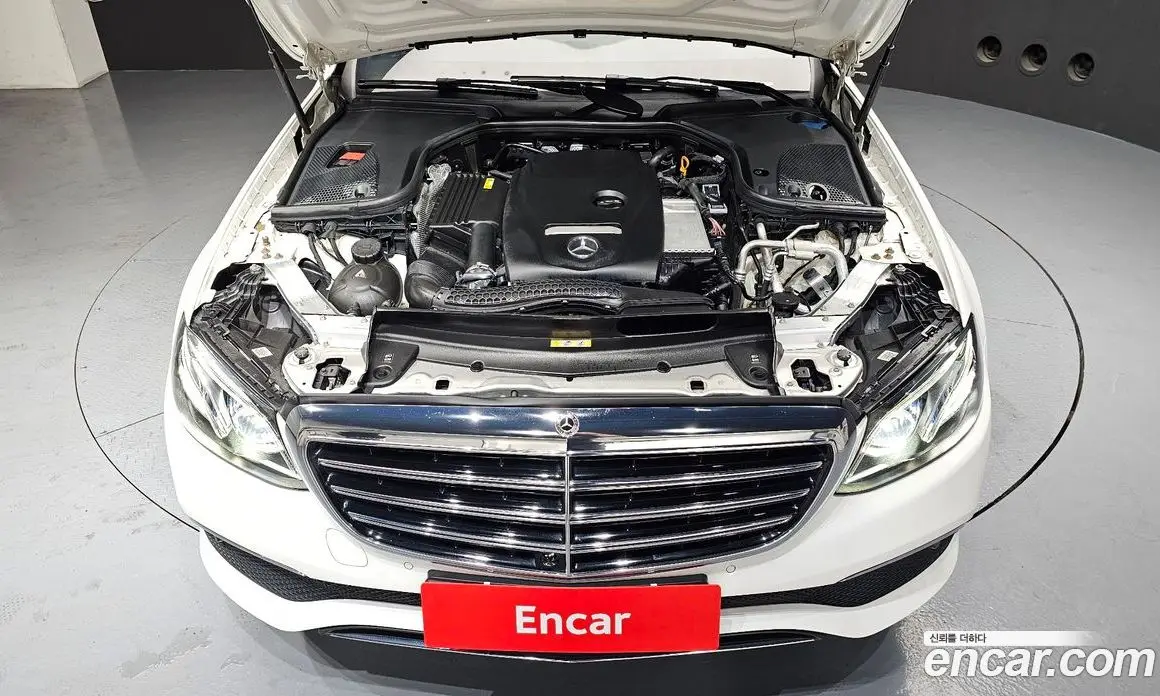 Mercedes-Benz E-Class 2019 2.0 автомат (гидро), фото 6 Mercedes-Benz E-Class 2019 2.0 автомат (гидро), фото 6