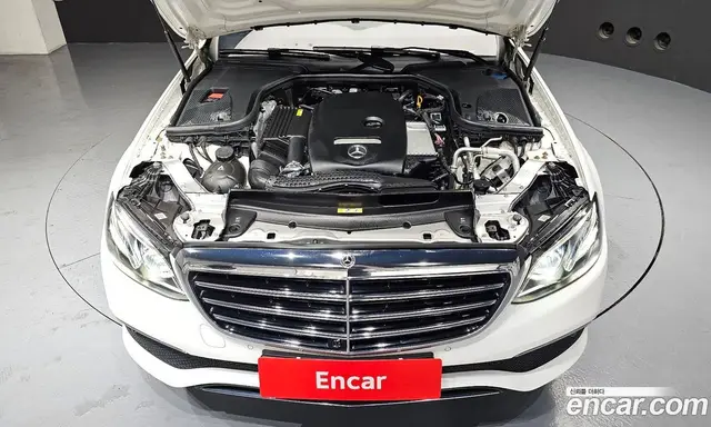Mercedes-Benz E-Class 2019 2.0 автомат (гидро), миниатюра 6 Mercedes-Benz E-Class 2019 2.0 автомат (гидро), миниатюра 6