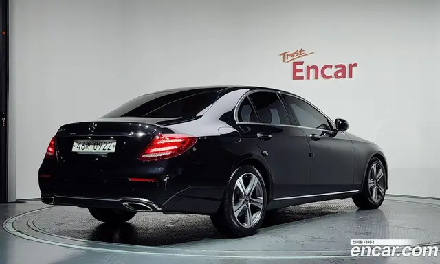 Mercedes-Benz E-Class 2019 2.0 автомат (гидро), миниатюра 2 Mercedes-Benz E-Class 2019 2.0 автомат (гидро), миниатюра 2