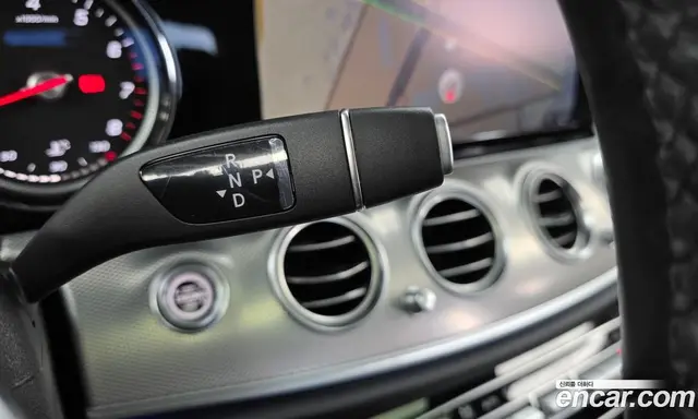 Mercedes-Benz E-Class 2019 2.0 автомат (гидро), миниатюра 12