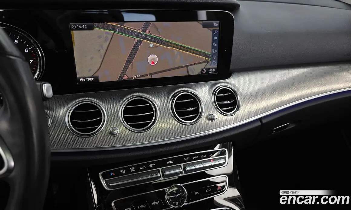 Mercedes-Benz E-Class 2019 2.0 автомат (гидро), фото 19 Mercedes-Benz E-Class 2019 2.0 автомат (гидро), фото 19