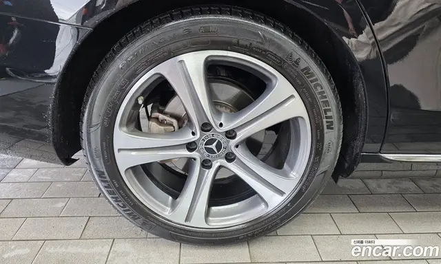 Mercedes-Benz E-Class 2019 2.0 автомат (гидро), миниатюра 5 Mercedes-Benz E-Class 2019 2.0 автомат (гидро), миниатюра 5