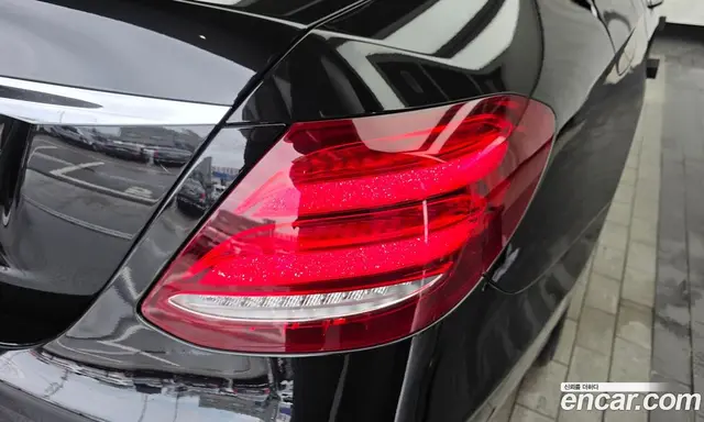 Mercedes-Benz E-Class 2019 2.0 автомат (гидро), миниатюра 9 Mercedes-Benz E-Class 2019 2.0 автомат (гидро), миниатюра 9