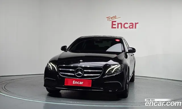 Mercedes-Benz E-Class 2019 2.0 автомат (гидро), миниатюра 3 Mercedes-Benz E-Class 2019 2.0 автомат (гидро), миниатюра 3