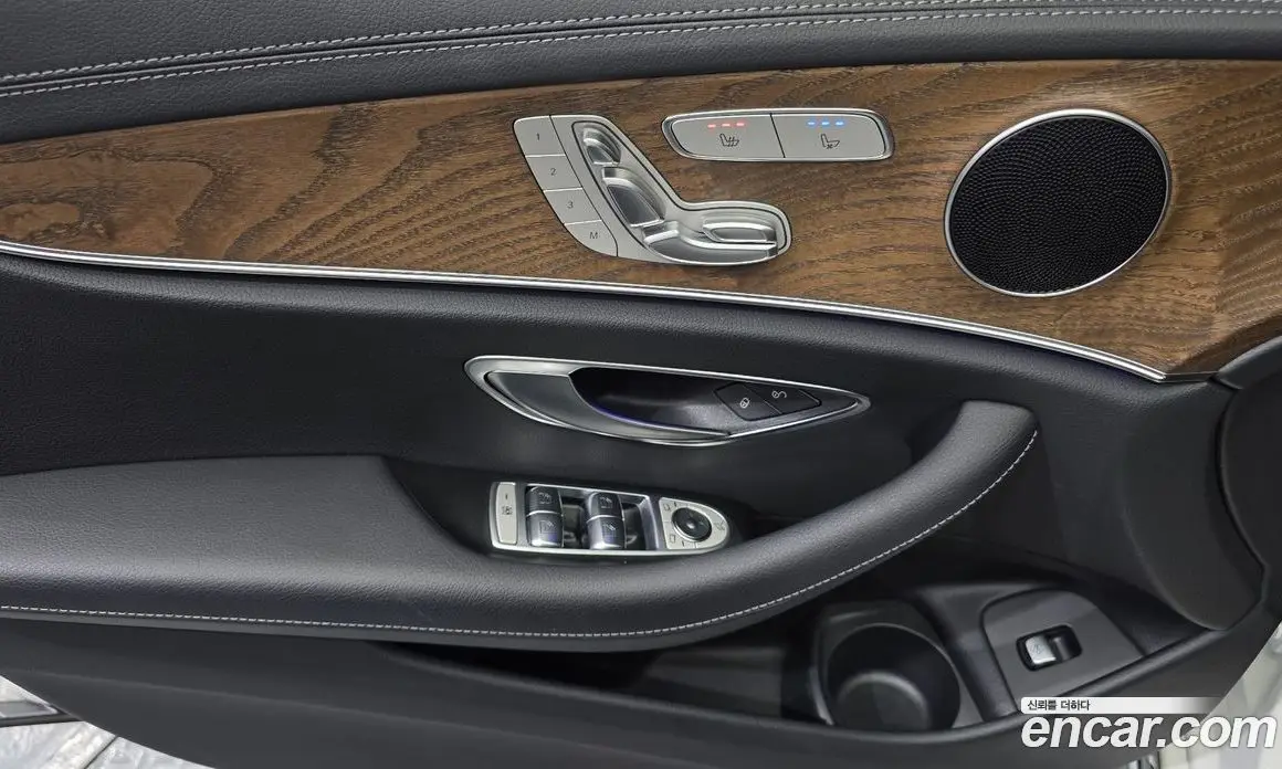 Mercedes-Benz E-Class 2022 2.0 автомат (гидро), фото 14 Mercedes-Benz E-Class 2022 2.0 автомат (гидро), фото 14