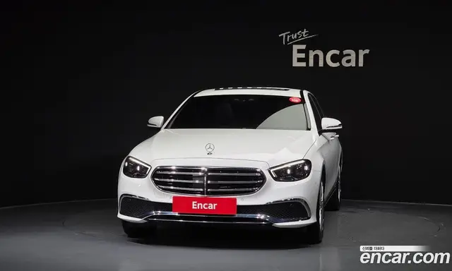 Mercedes-Benz E-Class 2022 2.0 автомат (гидро), миниатюра 3 Mercedes-Benz E-Class 2022 2.0 автомат (гидро), миниатюра 3