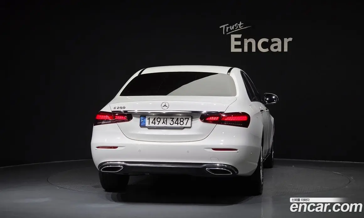 Mercedes-Benz E-Class 2022 2.0 автомат (гидро), фото 4 Mercedes-Benz E-Class 2022 2.0 автомат (гидро), фото 4