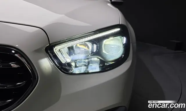 Mercedes-Benz E-Class 2022 2.0 автомат (гидро), миниатюра 8 Mercedes-Benz E-Class 2022 2.0 автомат (гидро), миниатюра 8